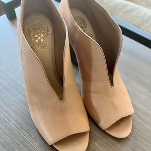 Vince Camuto Brown Leather Shoes Size 8